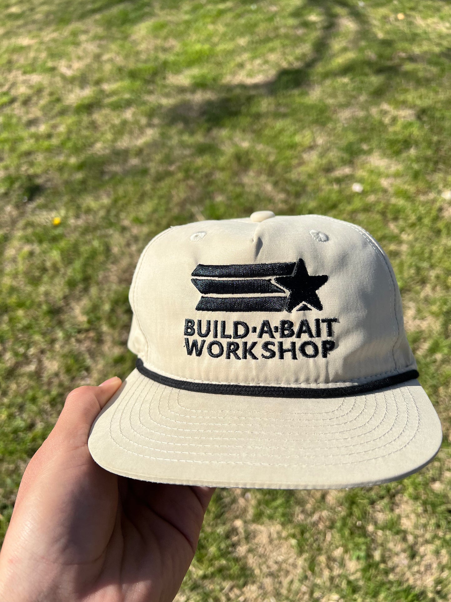 Gilla - Glimmer Gill plus FREE Hat